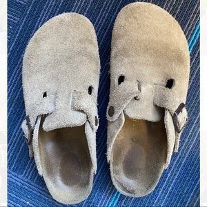 Birkenstock clog in Taupe